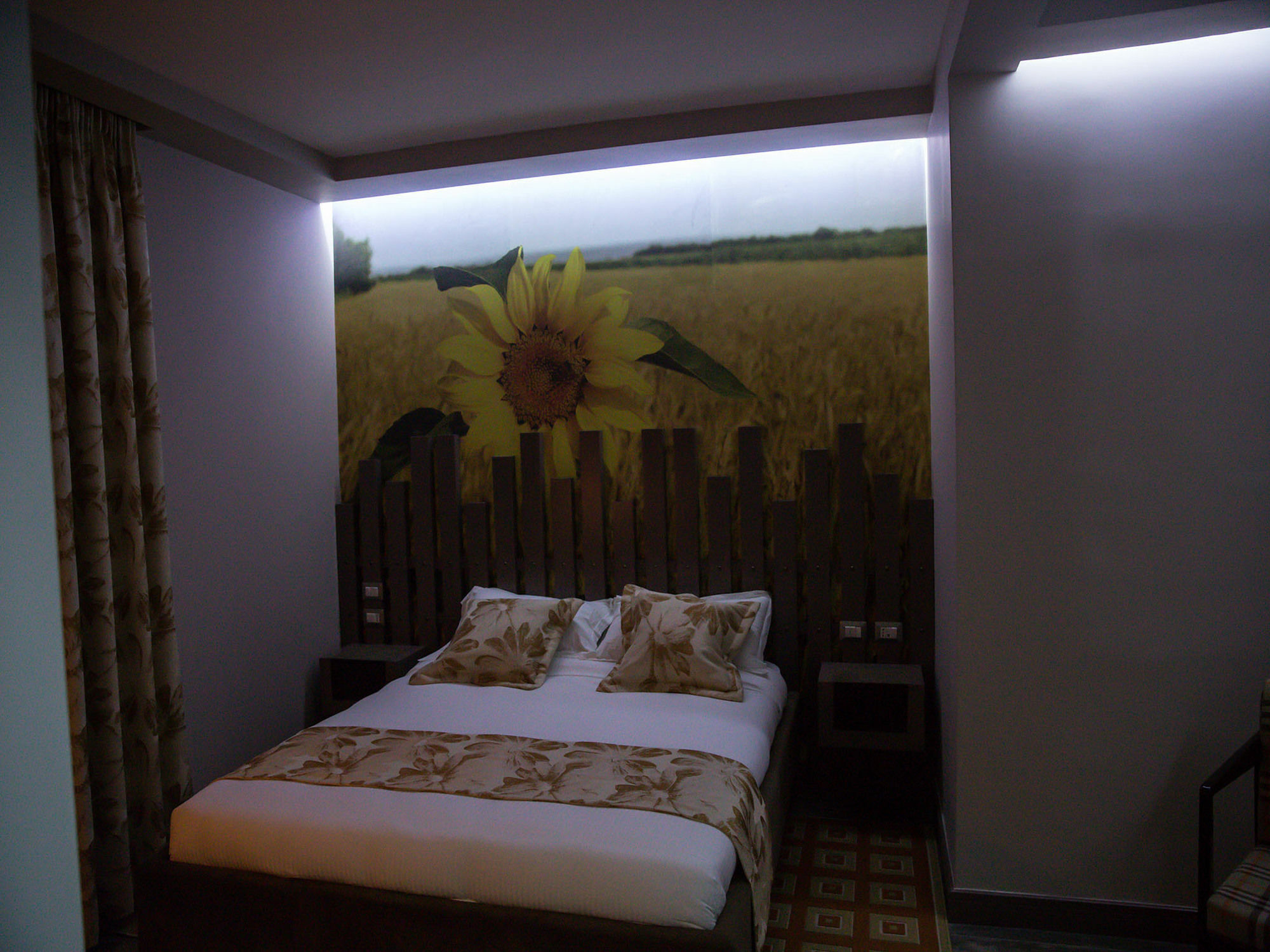New W Hotel 4*